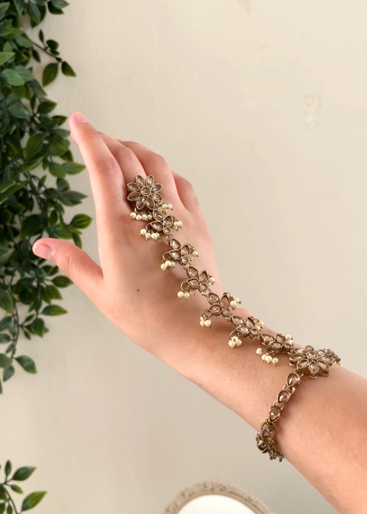 MELIN - Floral Gold Hathphool (Pair)