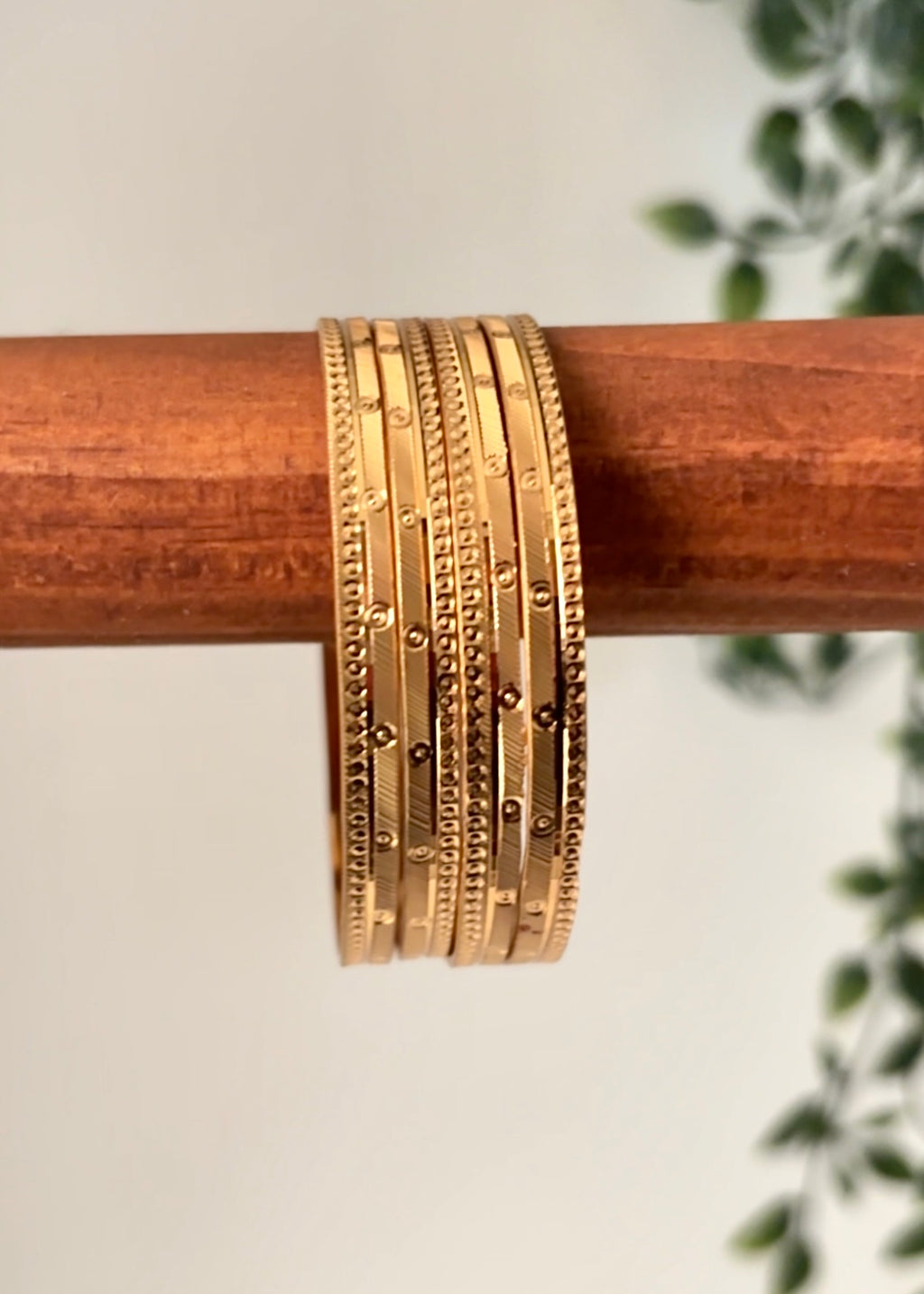 CLASSIC GOLD BANGLES - Set of 4