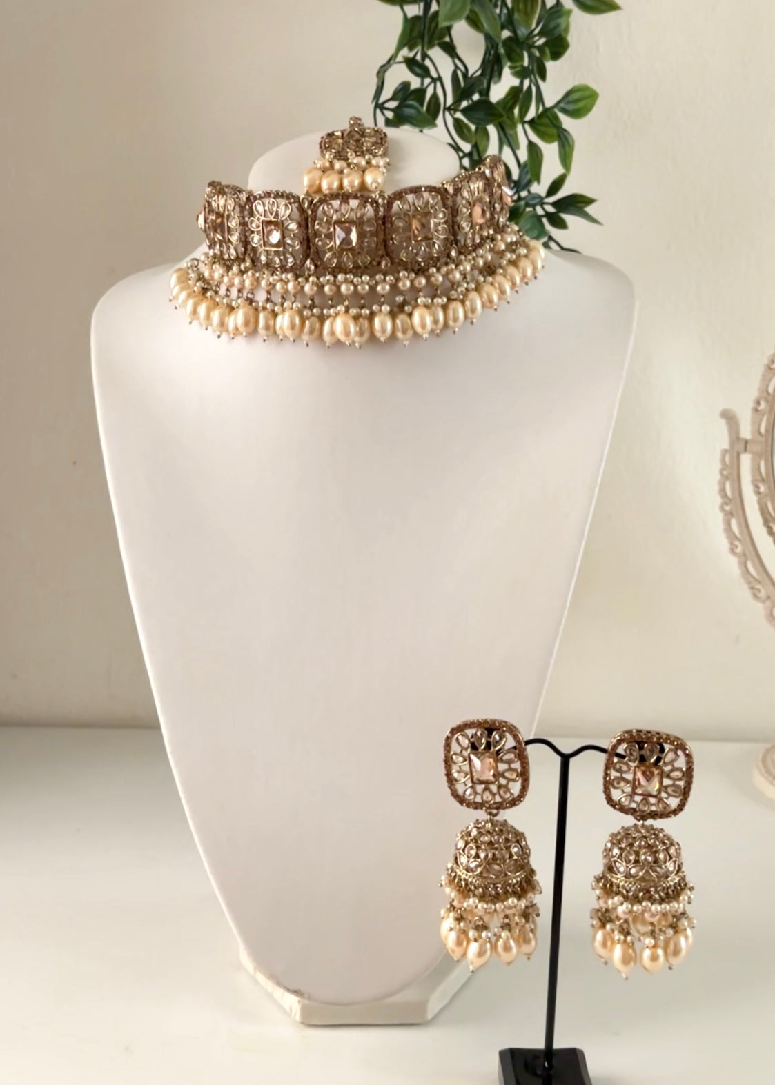 SIARA - Choker Set