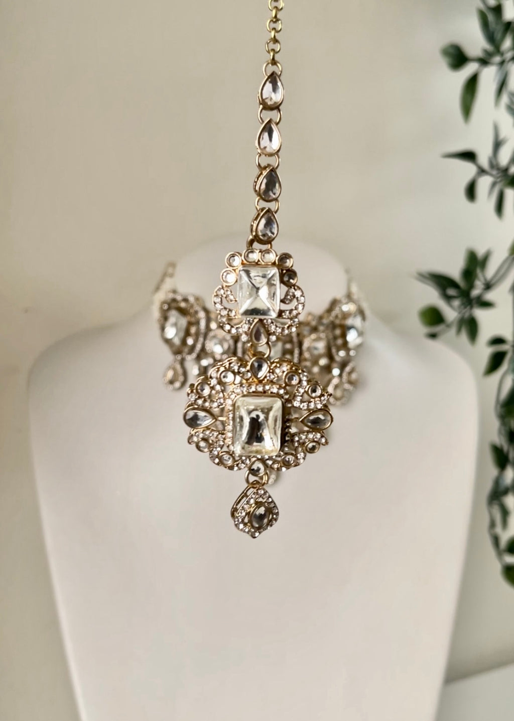 NEW - MIRAL - Kundan Choker Set