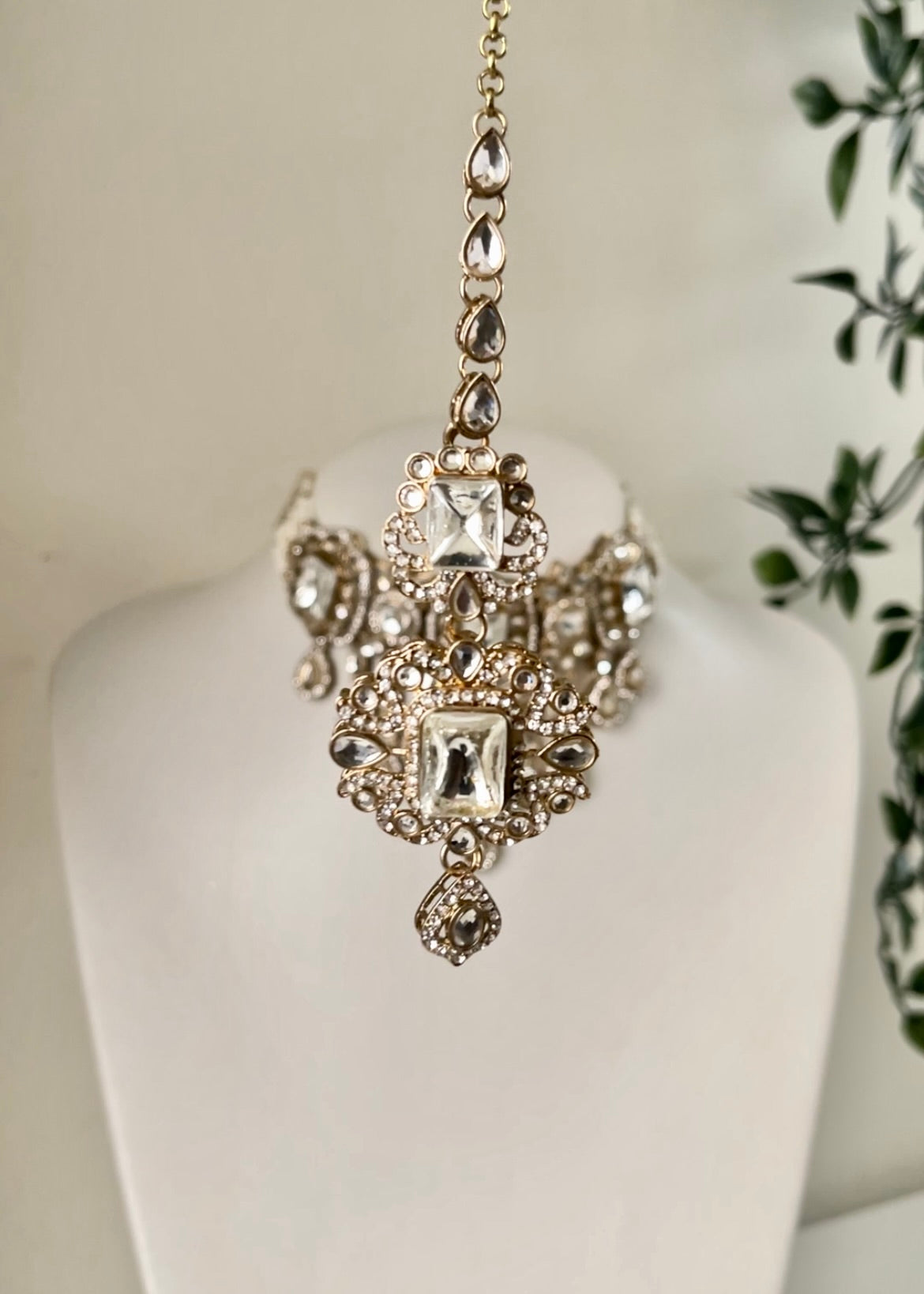 NEW - MIRAL - Kundan Choker Set