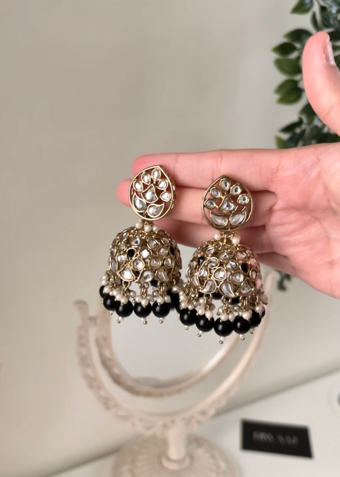 MIRALA - Jhumka