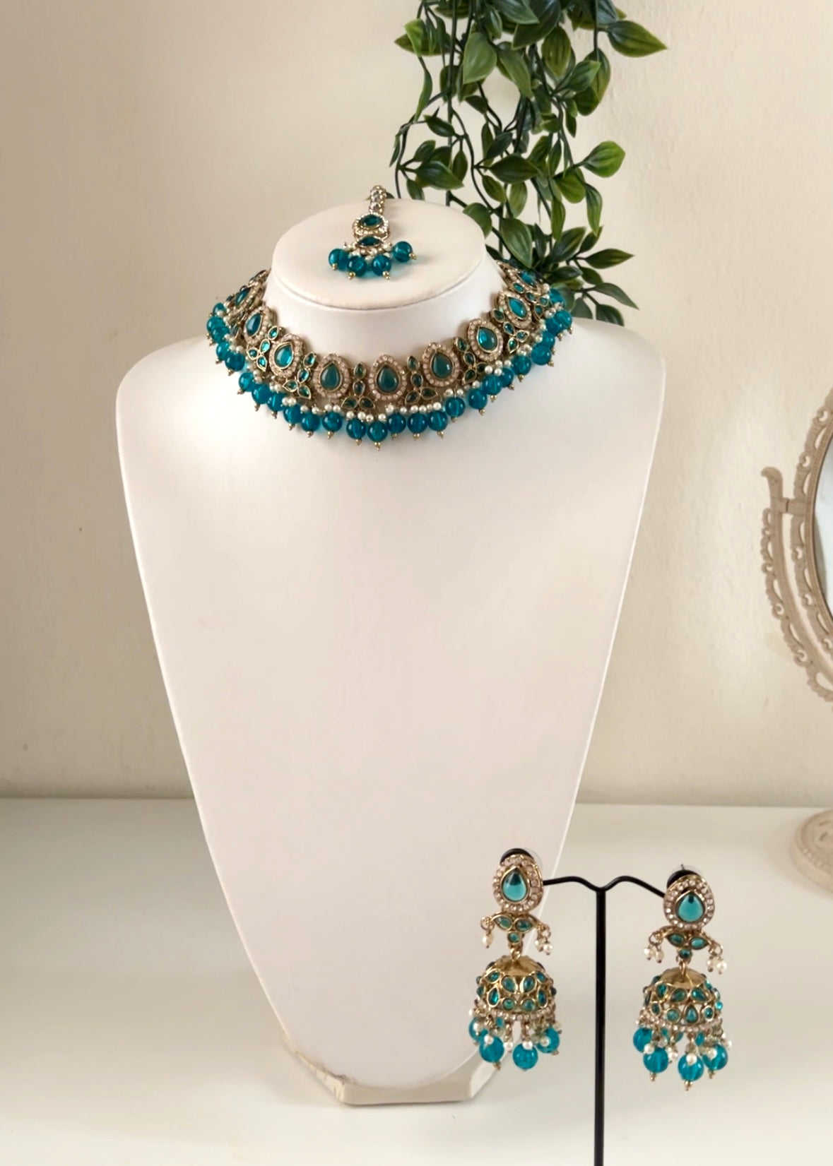 MIYAL - Necklace Set