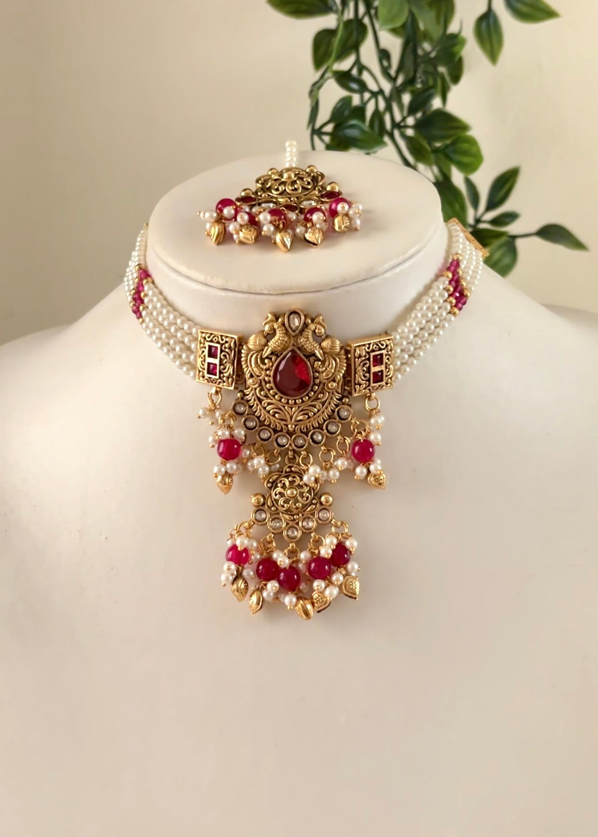 AMIRA - Heritage Gold Plated Necklace/Choker Set