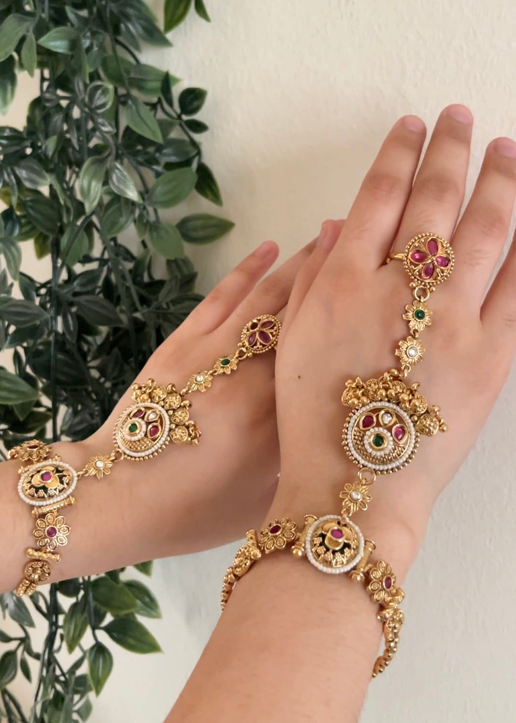 SHELA - Heritage-Inspired Hathphool (pair)
