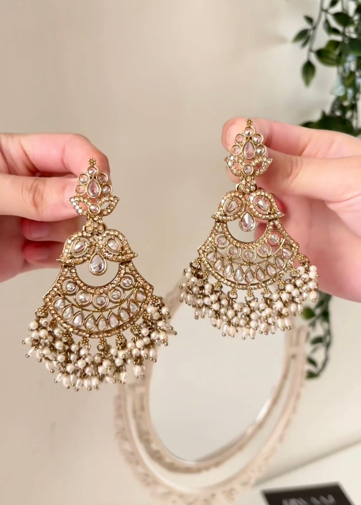 HINA - Statement Earrings