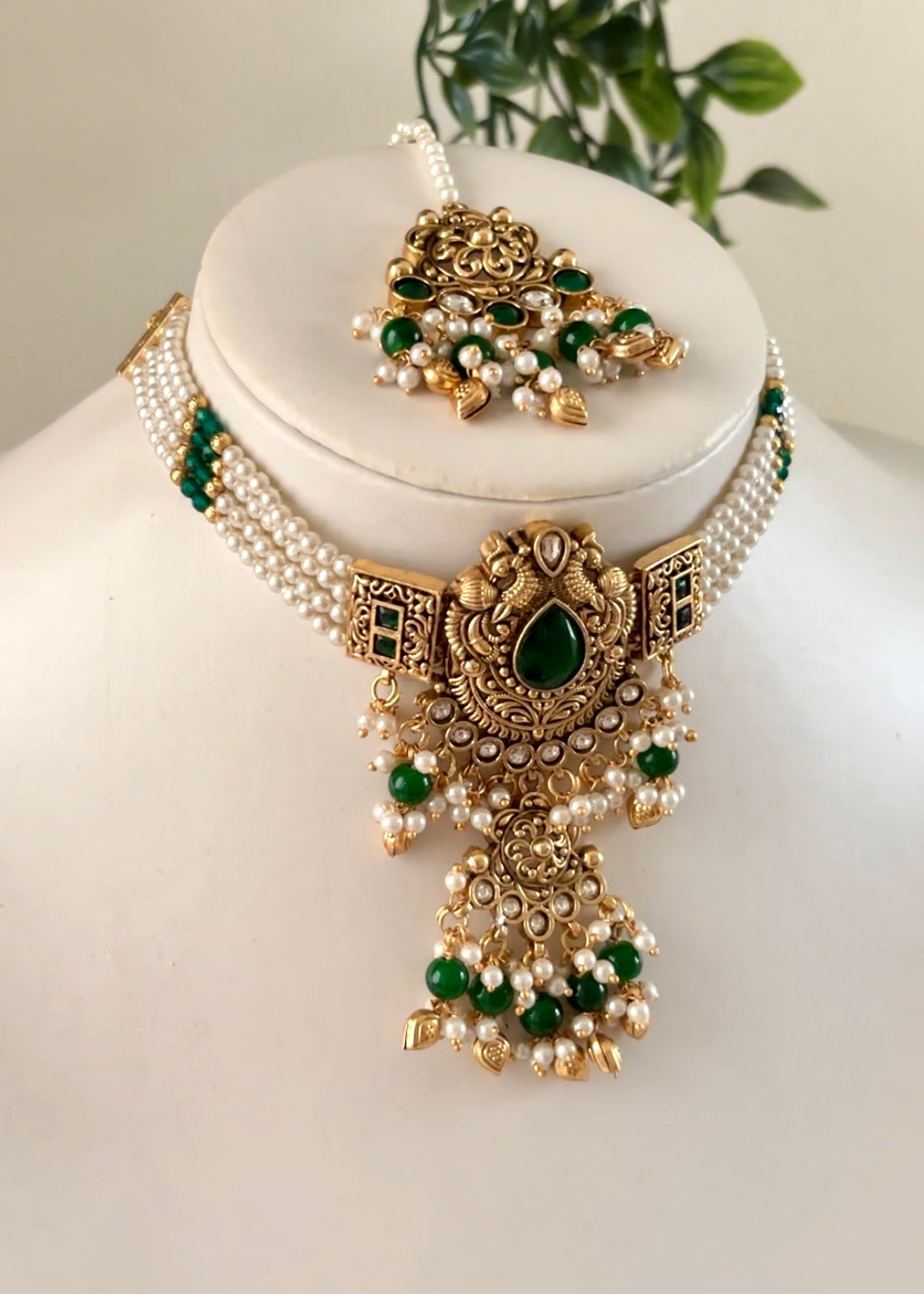 AMIRA - Heritage Gold Plated Necklace/Choker Set