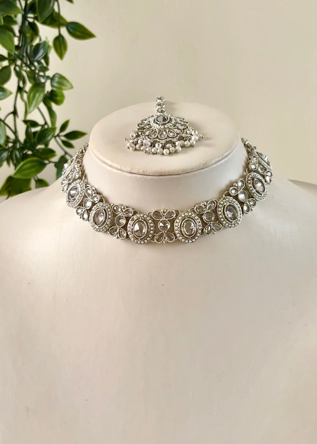 TIANA - Silver Necklace Set