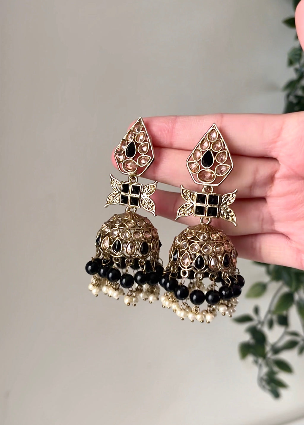 PARI - Jhumka