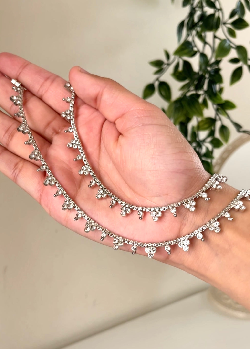 KISHMISH - Sleek Anklets