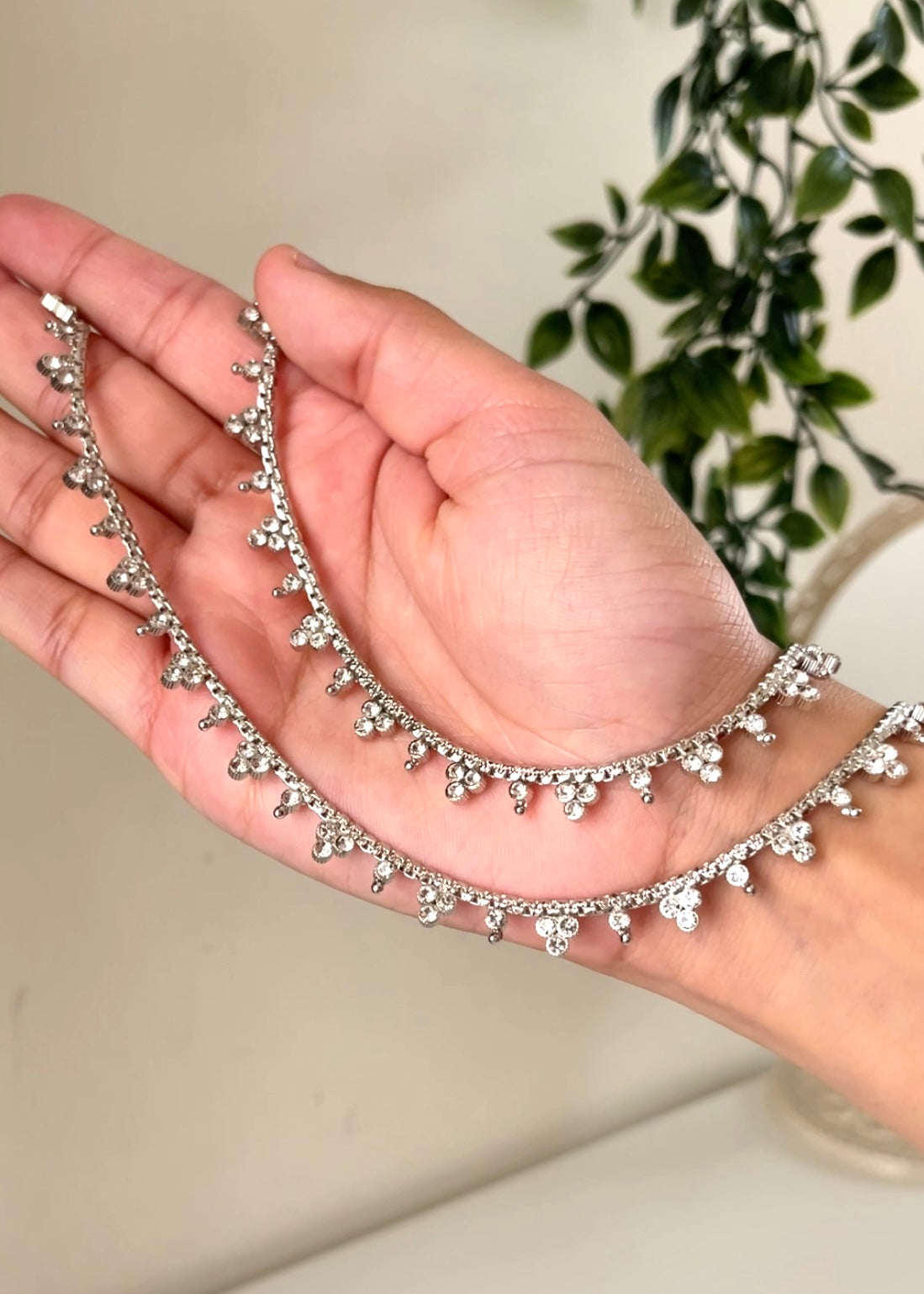KISHMISH - Sleek Anklets