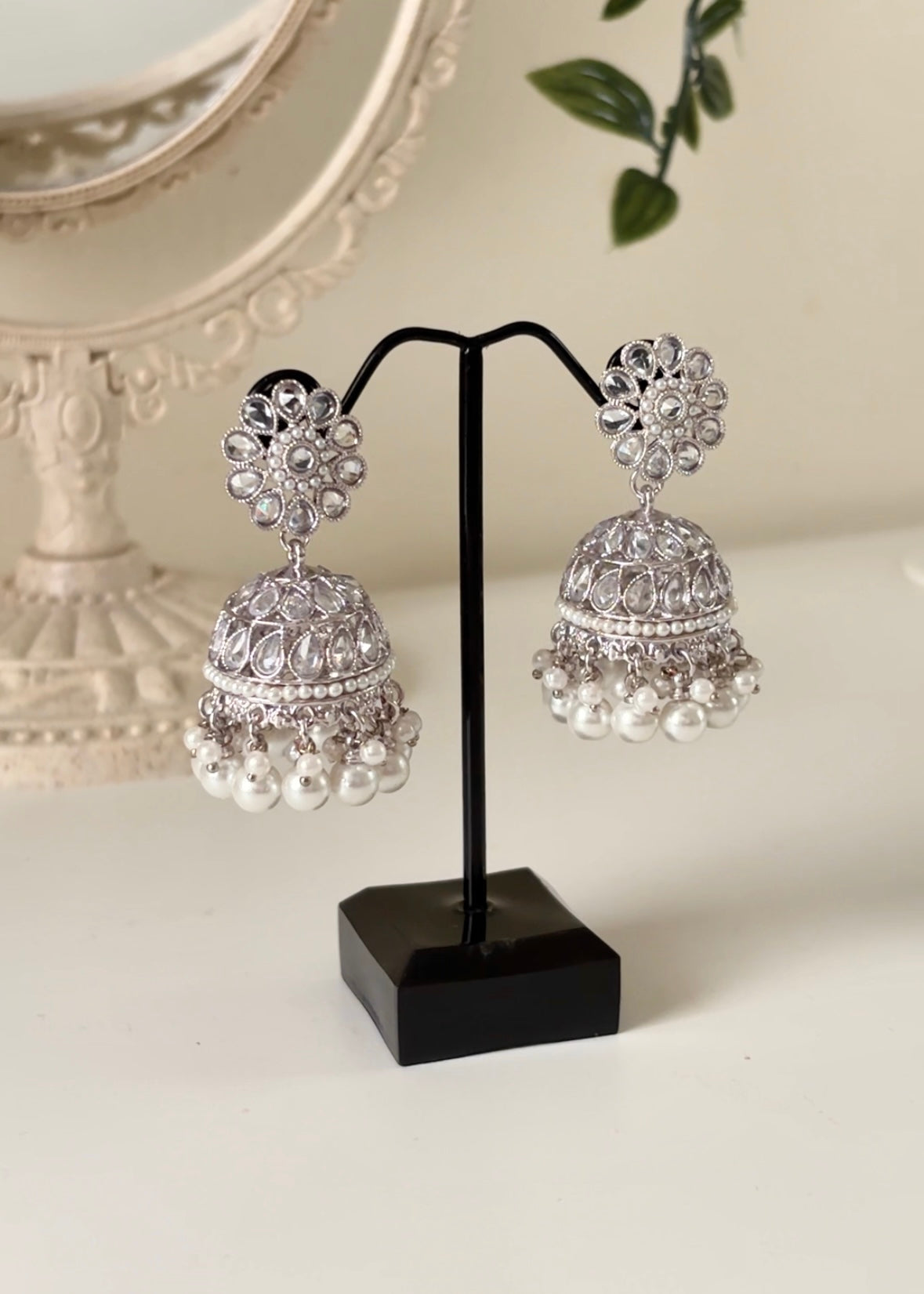 FLOR - Silver Jhumka