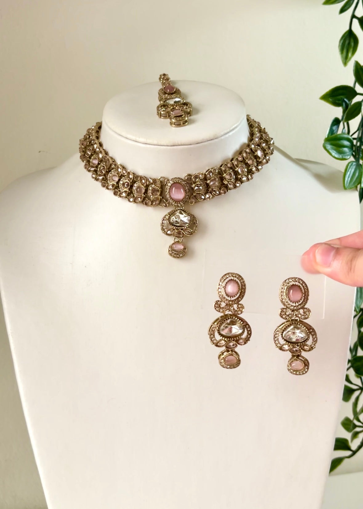 RIYA - Necklace Set