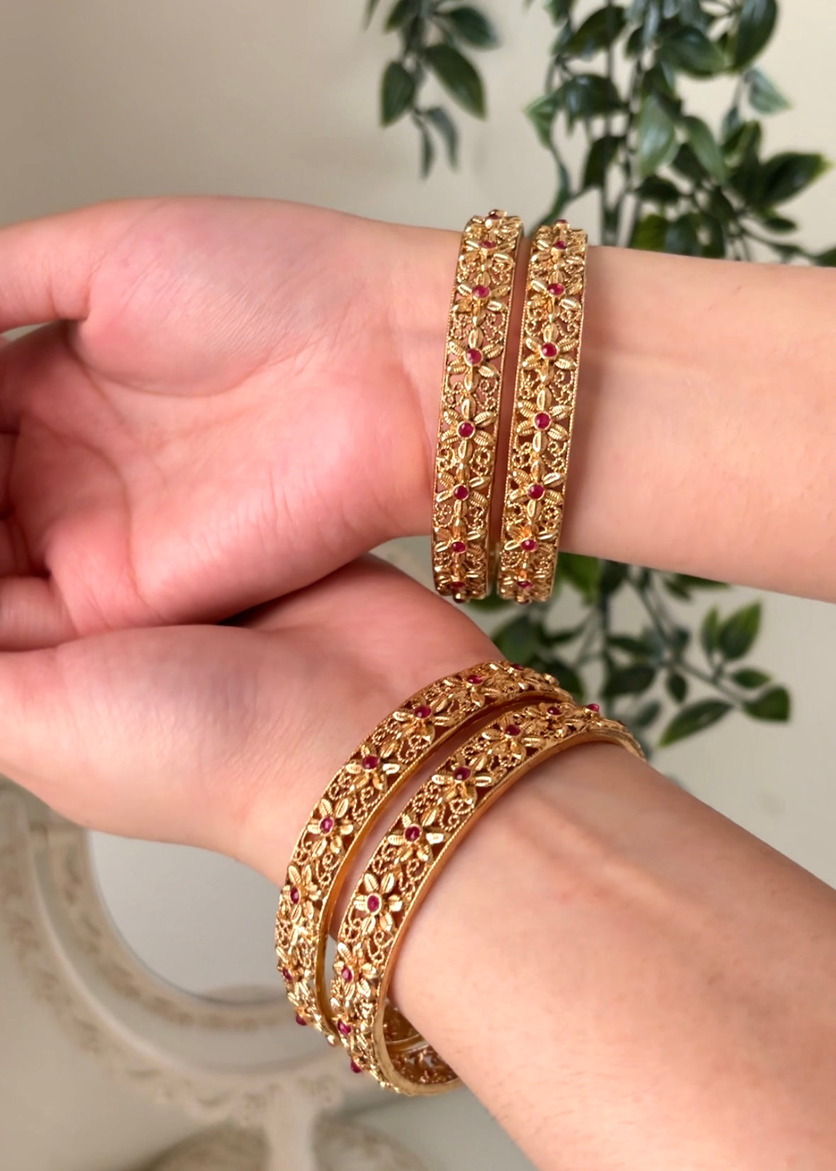 RUMI - Gold Plated Bangles (set of 4)
