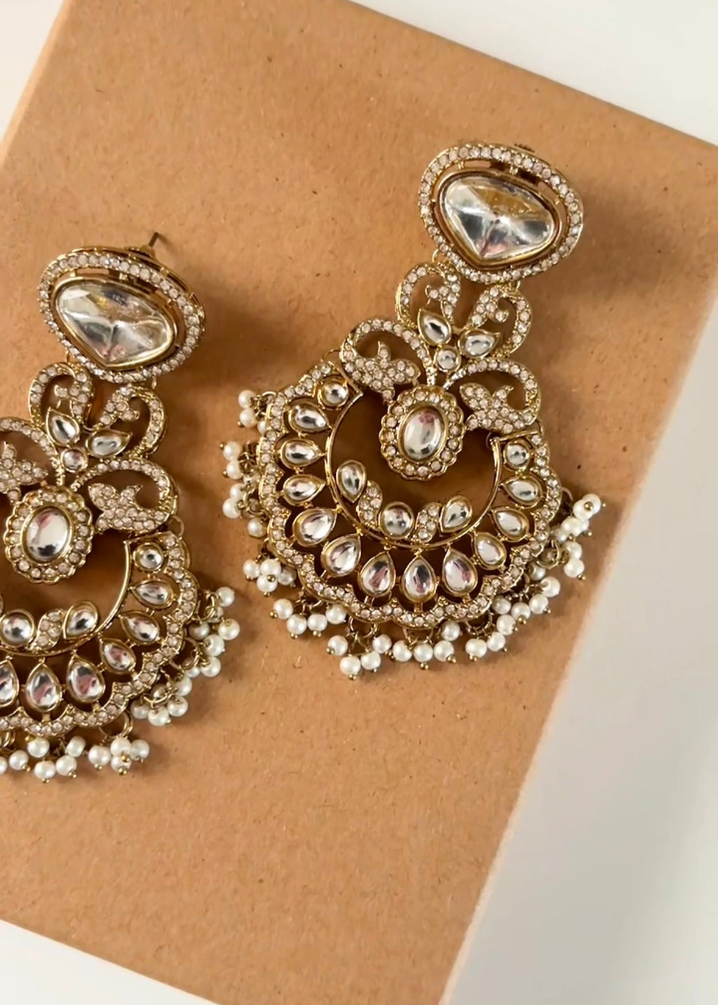 JOYA - Statement Earrings
