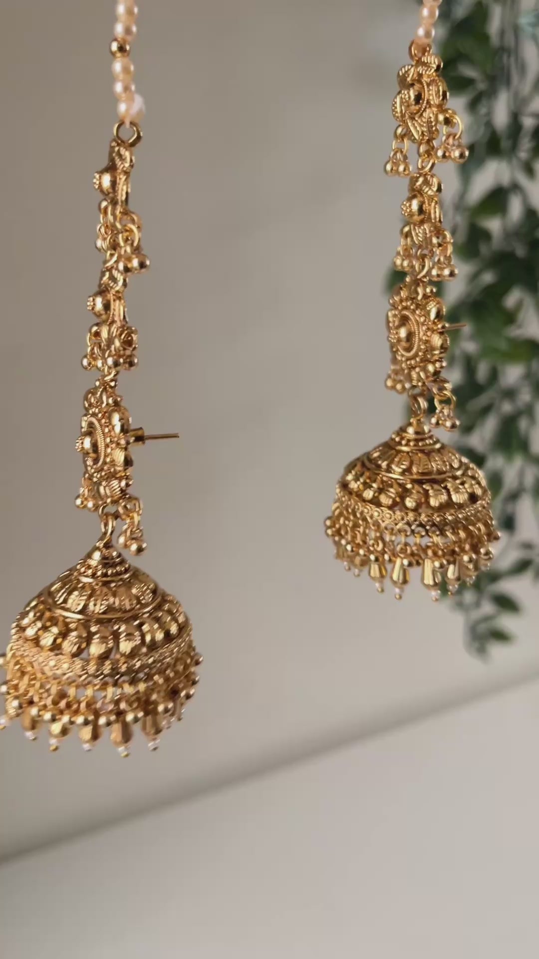 SAI - Gold Statement Jhumka